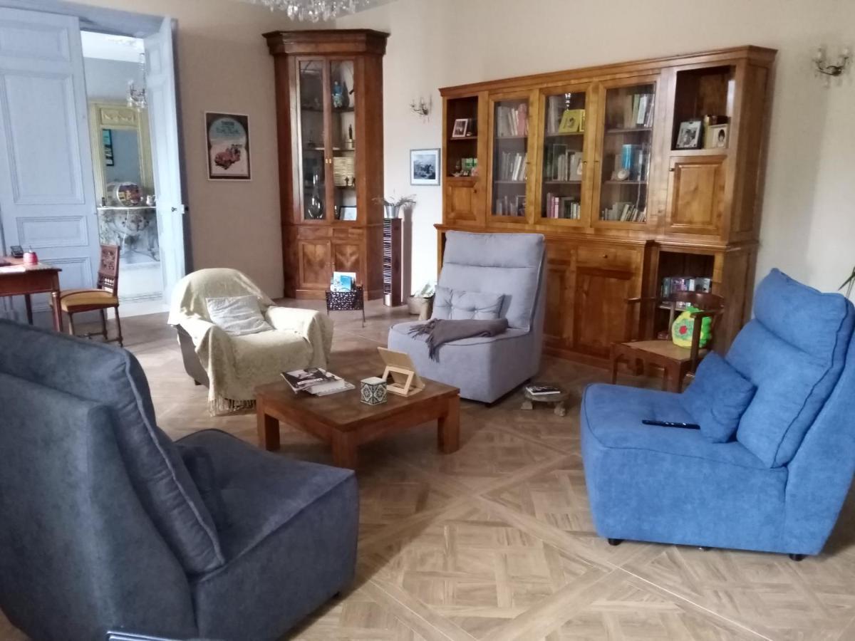Bed and Breakfast Domaine De Pladuc Lachaise Экстерьер фото