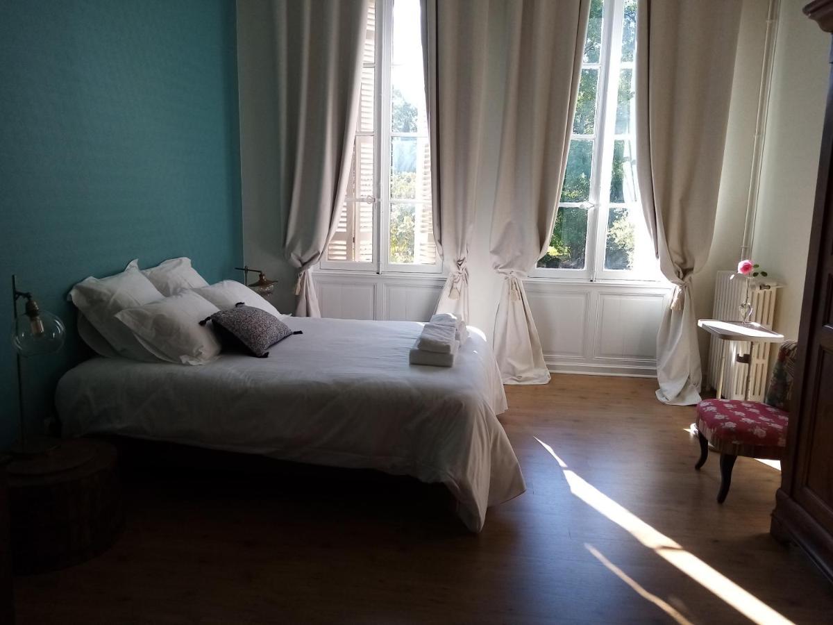 Bed and Breakfast Domaine De Pladuc Lachaise Экстерьер фото