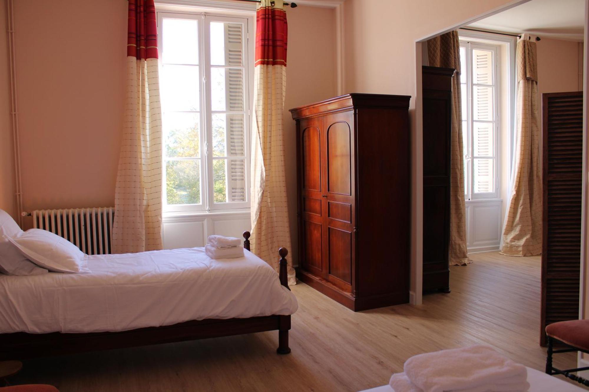 Bed and Breakfast Domaine De Pladuc Lachaise Экстерьер фото