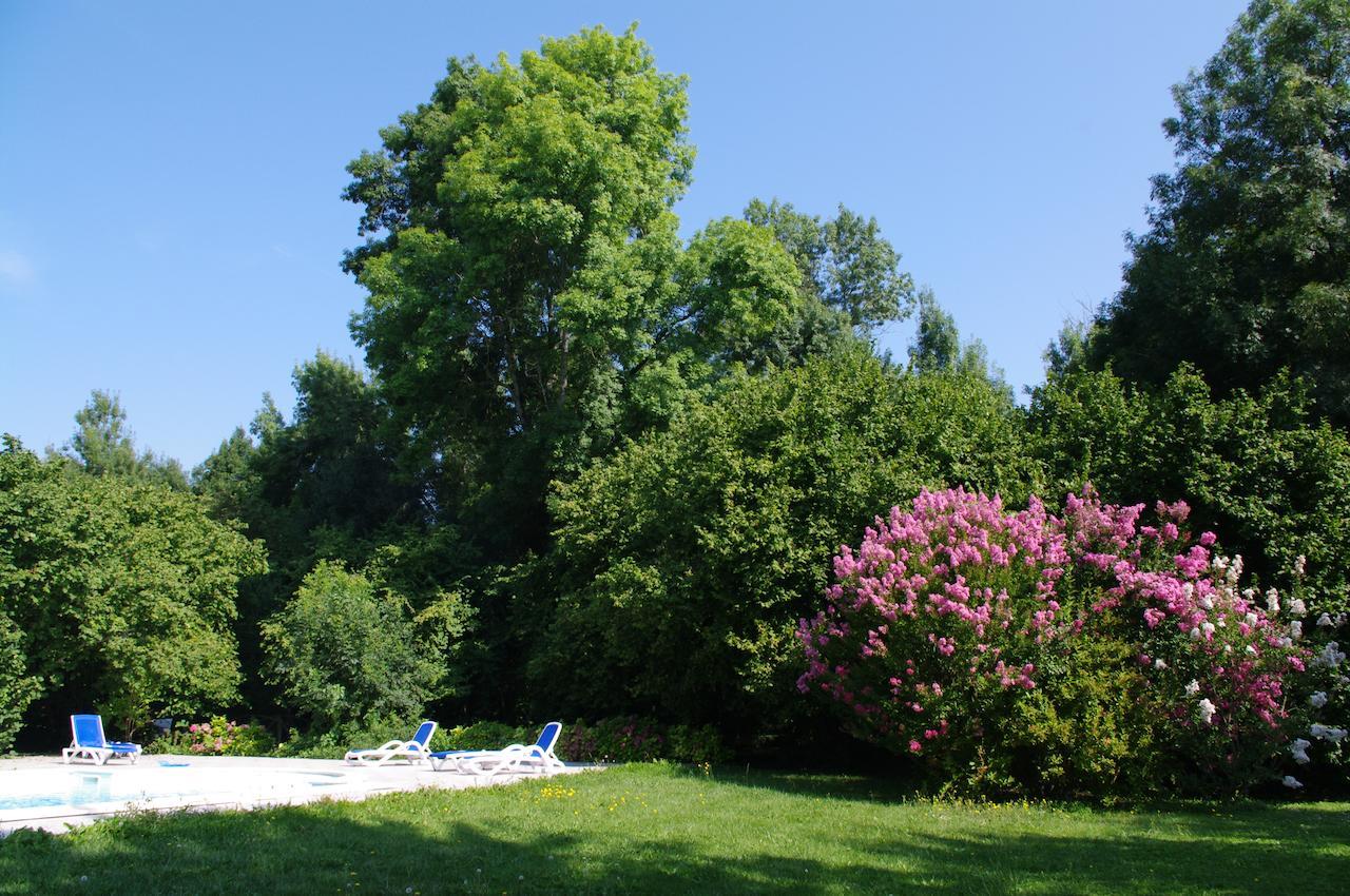 Bed and Breakfast Domaine De Pladuc Lachaise Экстерьер фото